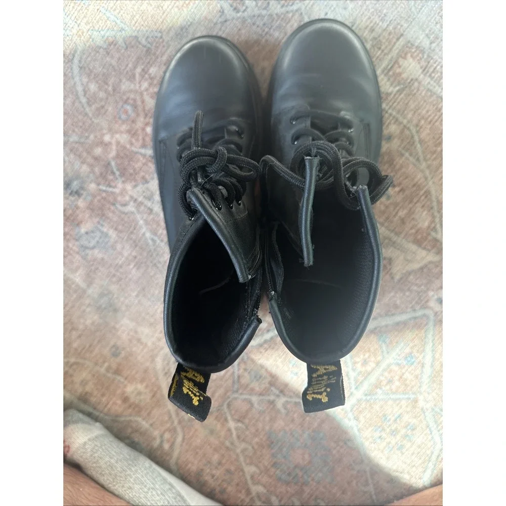Dr. Doc Martens | JUNIOR 1460 SOFTY T LEATHER LACE UP BOOTS US size 3